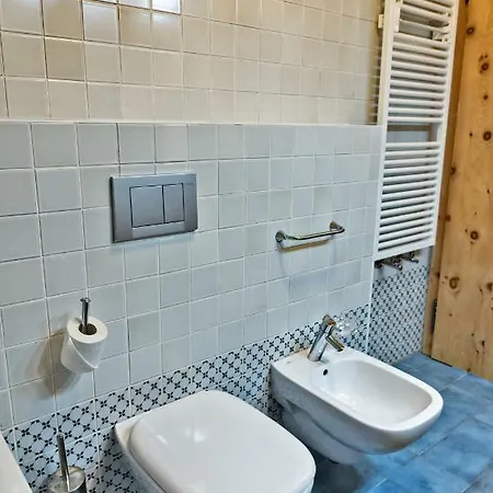 Chesa Truoch Apartment *